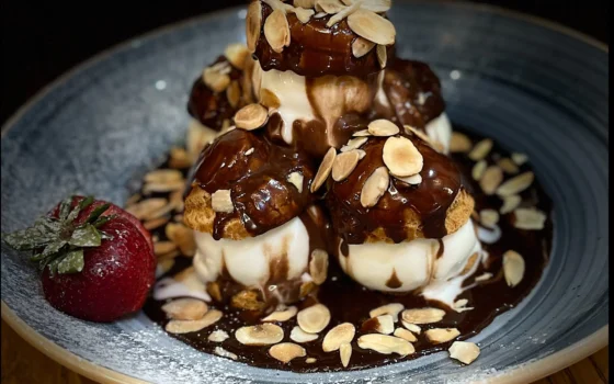 dondurmali profiterol