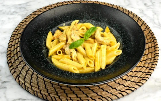 korili kremali tavuklu penne